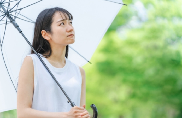 知っておきたい梅雨時期の頭痛・だるさの原因とは?