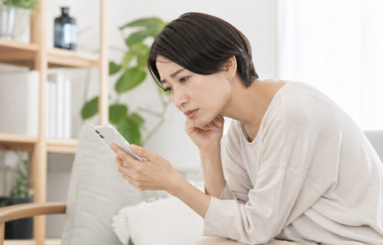 『私猫背かも？と感じる時のサイン』